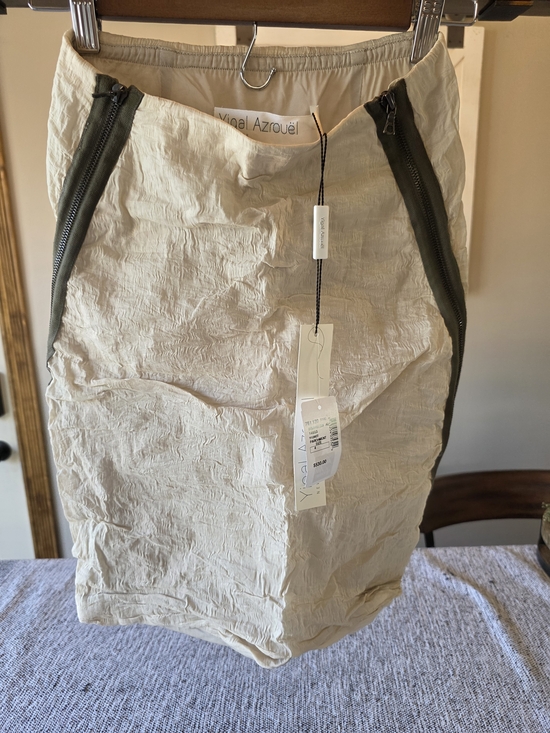 Yigal Azrouel Dresses & Skirts - Yigal Azrouel Cream Crinkled Skirt with Olive Trim